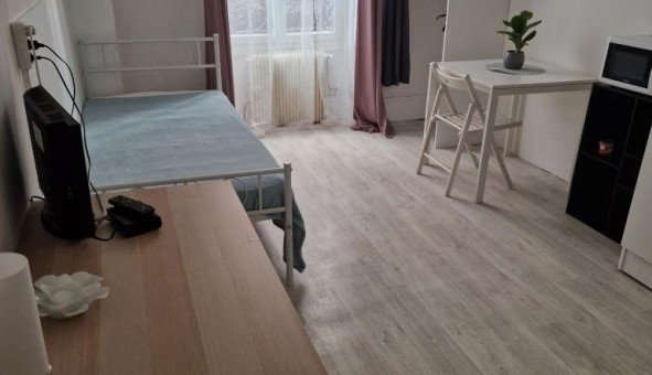 Logement tudiant Studio à Abrest (03200)