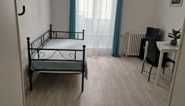 Logement tudiant Studio à Abrest (03200)