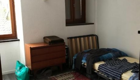 Logement tudiant Studio à Almont les Junies (12300)