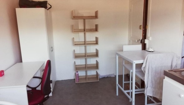 Logement tudiant Studio à Amiens (80090)