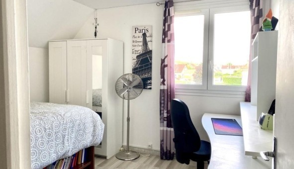 Logement tudiant Location Studio Vide Andrsy (78570)