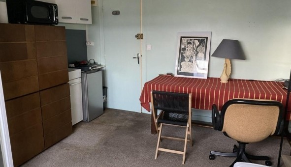 Logement tudiant Studio à Angers (49000)