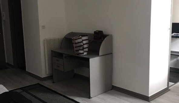 Logement tudiant Studio à Angers (49000)