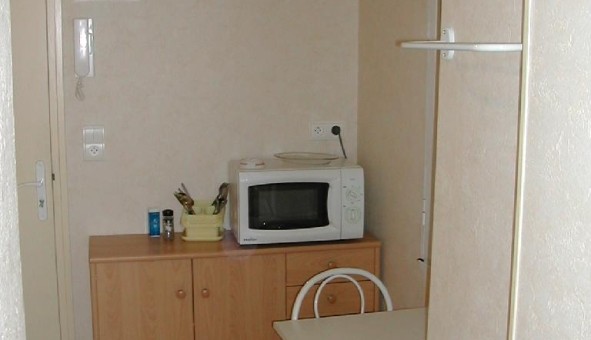 Logement tudiant Studio à Angoulme (16000)