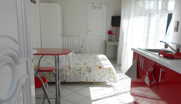 Logement tudiant Location Studio Vide Angoulme (16000)