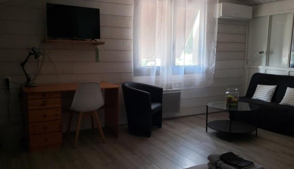 Logement tudiant Studio à Angoum (40990)