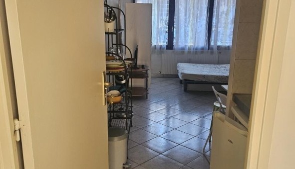 Logement tudiant Location Studio Vide Annecy (74000)