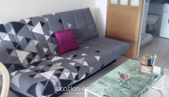 Logement tudiant Location Studio Meublé Antibes (06160)