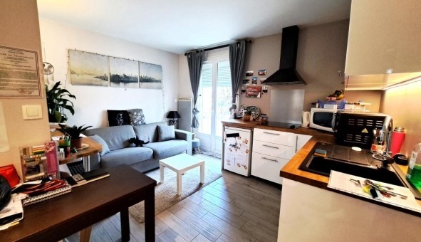 Logement tudiant Location Studio Vide Antully (71400)