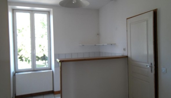 Logement tudiant Location Studio Vide Ars Laquenexy (57530)