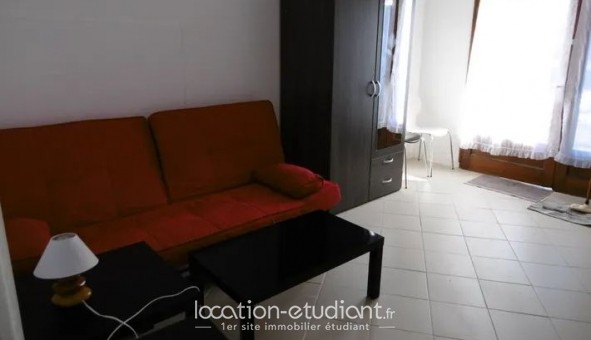 Logement tudiant Studio à Arveyres (33500)