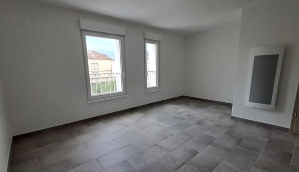 Logement tudiant Location Studio Vide Arzviller (57400)