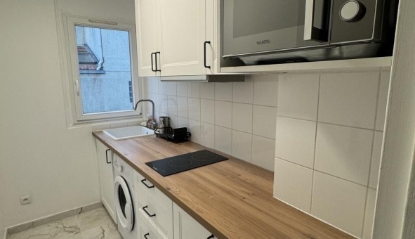 Logement tudiant Studio à Asnires sur Seine (92600)