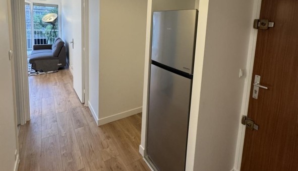 Logement tudiant Studio à Asnires sur Seine (92600)