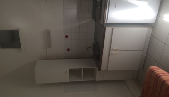 Logement tudiant Studio à Avignon (84000)