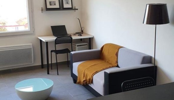 Logement tudiant Location Studio Vide Avignon (84000)