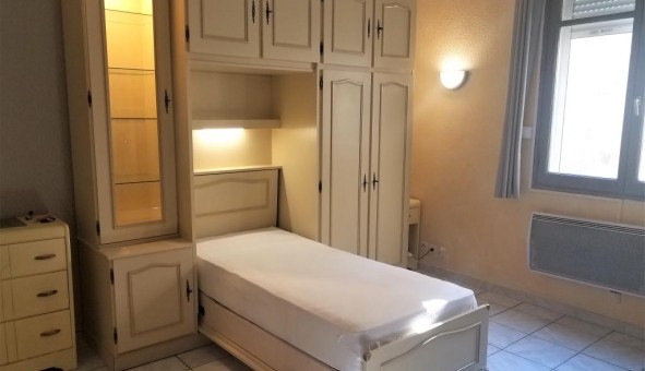 Logement tudiant Location Studio Vide Avignon (84000)