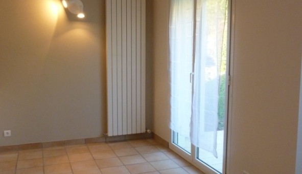 Logement tudiant Location Studio Vide Barberaz (73000)