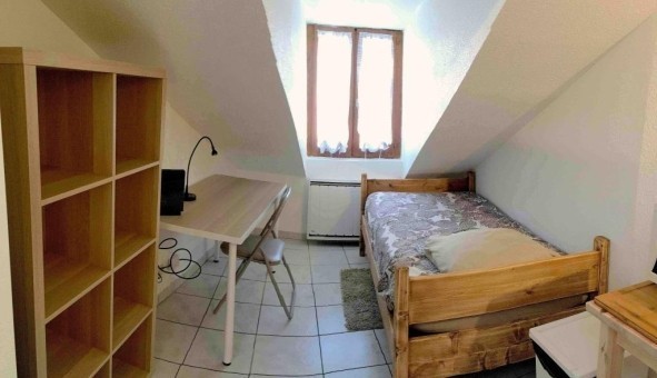 Logement tudiant Location Studio Vide Barberaz (73000)