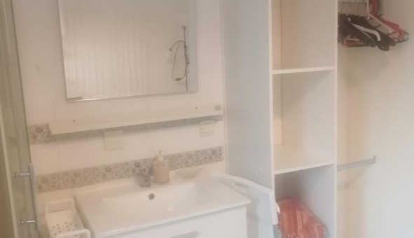 Logement tudiant Studio à Barbey (77130)