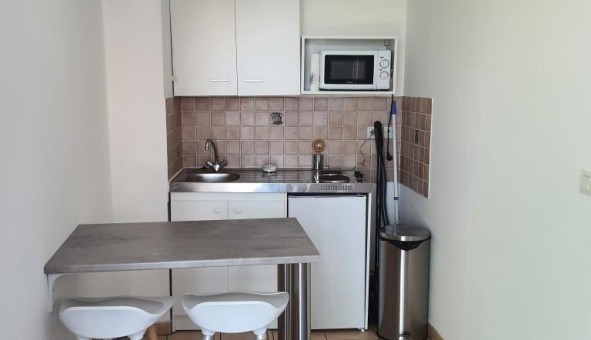 Logement tudiant Studio à Barjouville (28630)