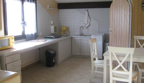 Logement tudiant Studio à Bourg Saint Christophe (01800)