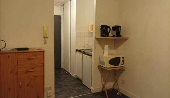 Logement tudiant Studio à Bourges (18000)