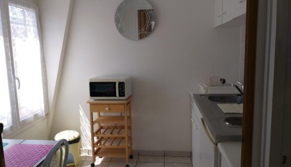 Logement tudiant Studio à Bourges (18000)