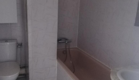 Logement tudiant Location Studio Vide Brie Comte Robert (77170)