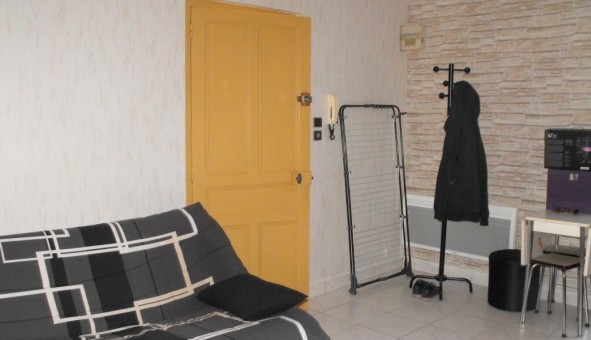 Logement tudiant Studio à Burlats (81100)