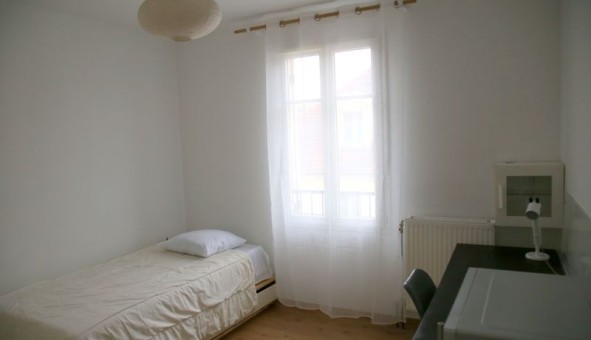 Logement tudiant Studio à Bussy Saint Georges (77600)