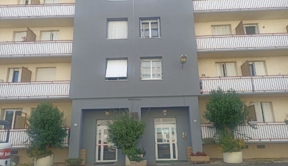 Logement tudiant Studio à Cahors (46000)