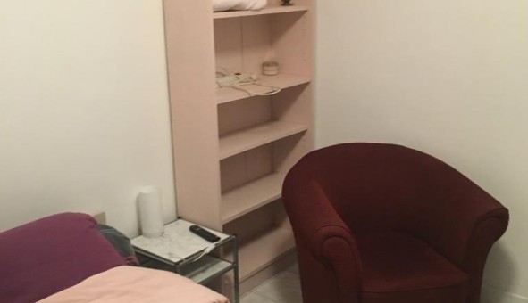 Logement tudiant Studio à Carrires sur Seine (78420)