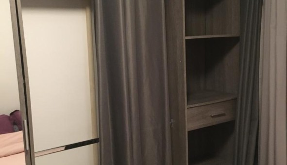 Logement tudiant Studio à Carrires sur Seine (78420)