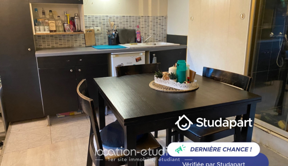 Logement tudiant Studio à Carrires sur Seine (78420)