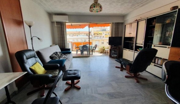 Logement tudiant Studio à Castellar (06500)