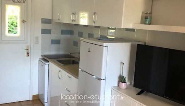 Logement tudiant Location Studio Meublé Cavalaire sur Mer (83240)