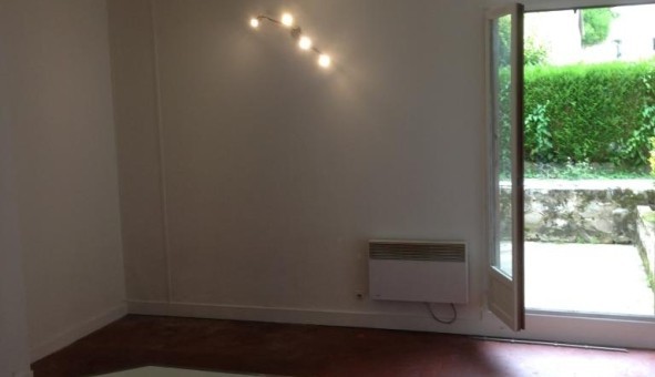 Logement tudiant Location Studio Vide Chamarande (91730)