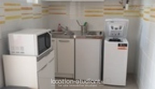 Logement tudiant Studio à Charbonnires les Bains (69260)