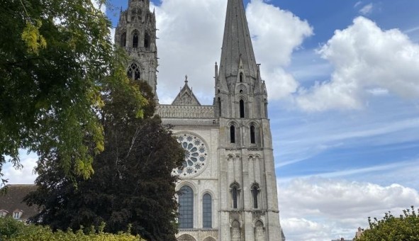 Logement tudiant Studio à Chartres (28000)