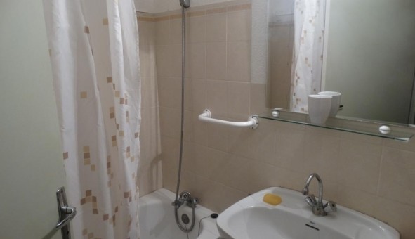 Logement tudiant Studio à Chartres (28000)