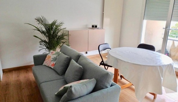 Logement tudiant Location Studio Vide Chevilly Larue (94550)