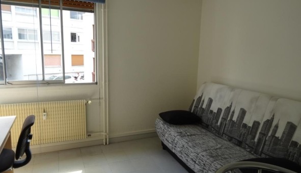 Logement tudiant Location Studio Vide Clermont Ferrand (63000)