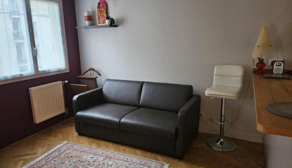 Logement tudiant Location Studio Vide Courbevoie (92400)