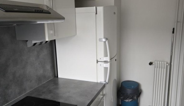 Logement tudiant Studio à Courbevoie (92400)