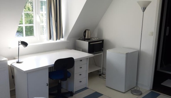 Logement tudiant Location Studio Vide Croix (59170)