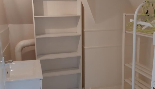 Logement tudiant Studio à Croix (59170)