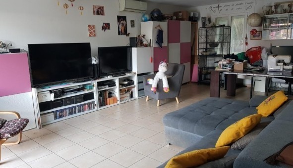 Logement tudiant Studio à Cuers (83390)