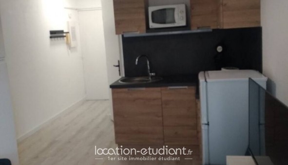 Logement tudiant Studio à Darntal (76160)