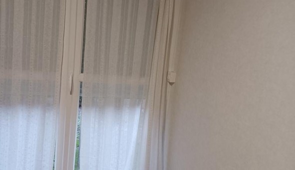 Logement tudiant Location Studio Vide couen (95440)